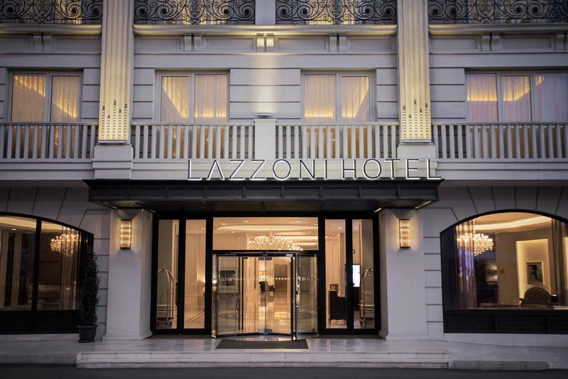 موقع فندق لازوني اسطنبول